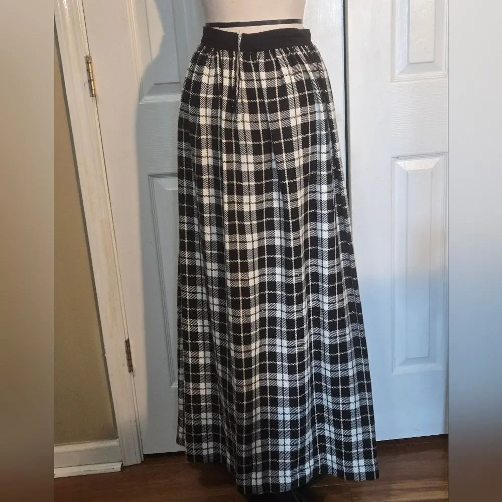Vintage Plaid Maxi Skirt - Picture 3 of 7